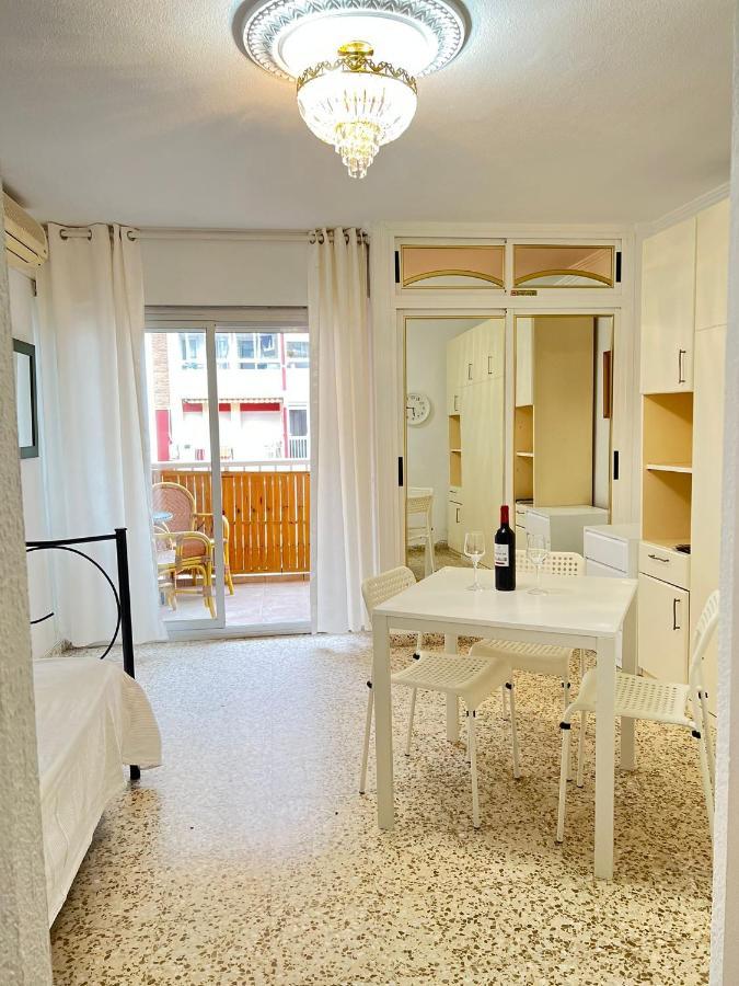 Studio Touristique Iris Lägenhet Benalmádena Exteriör bild